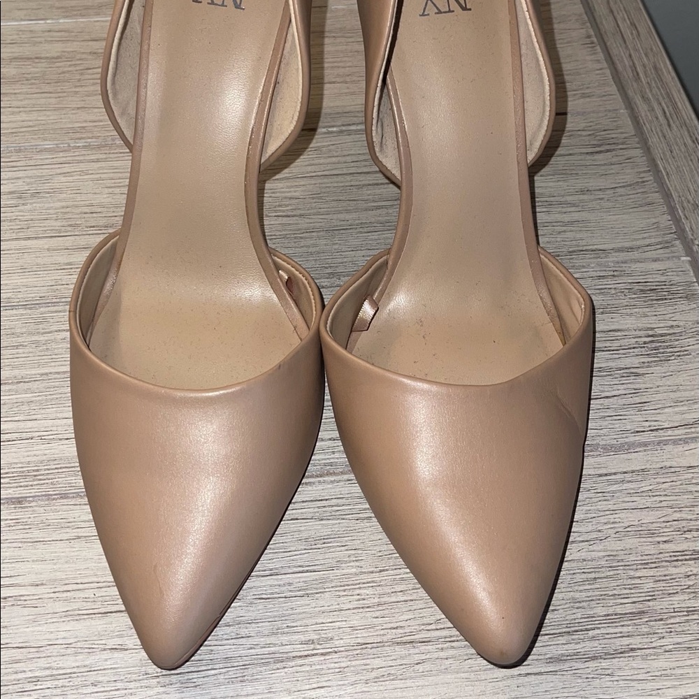 Tan heels